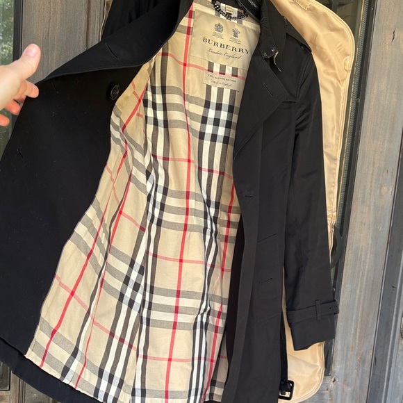 Burberry Black Double-Breasted Trench Coat size 8 women’s - Picture 14 of 16